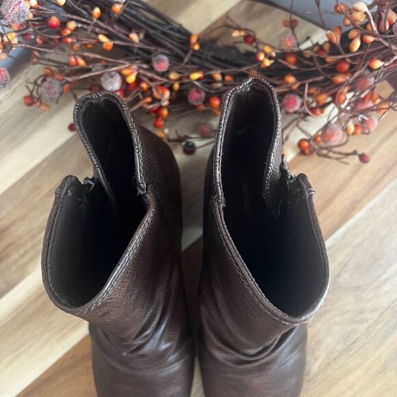 Baretraps Womens LANGLEY Ankle Zip Bootie Sz 7M in Dark Brown Cushioned - Picture 4 of 11
